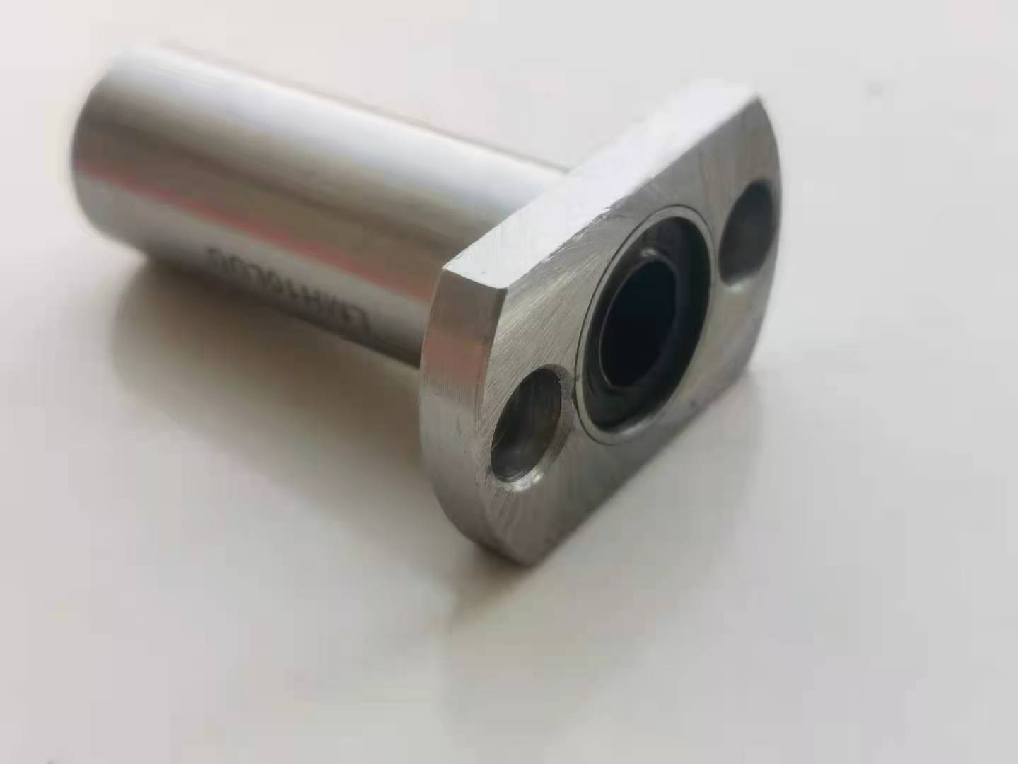 Linear Motion Bearings Low Friction Easy To Install LMH10UU